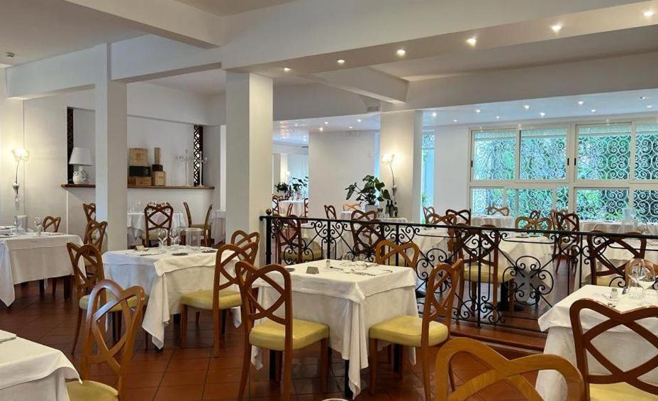 Hotel Parco Delle Rose Silvi Marina Exterior photo