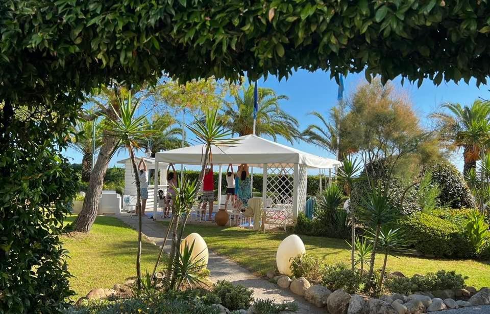 Hotel Parco Delle Rose Silvi Marina Exterior photo